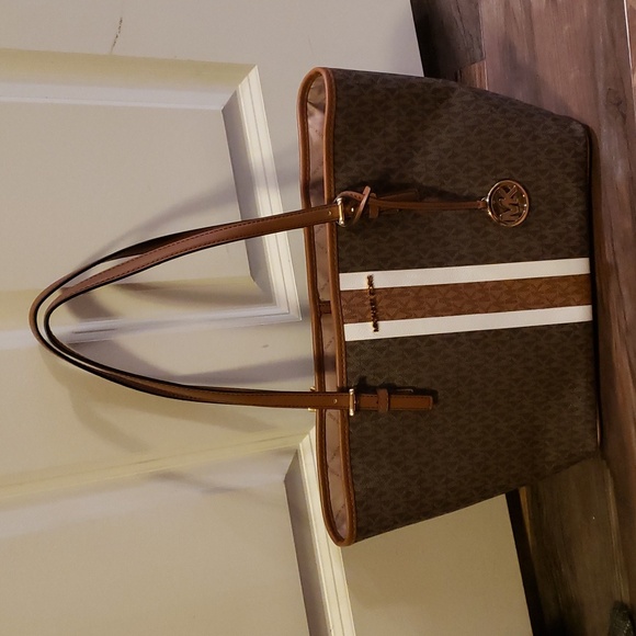 Michael Kors Jet Set Travel MD Carryall Shoulder Tote Bag Center Stripe MK Brown - Picture 11 of 11